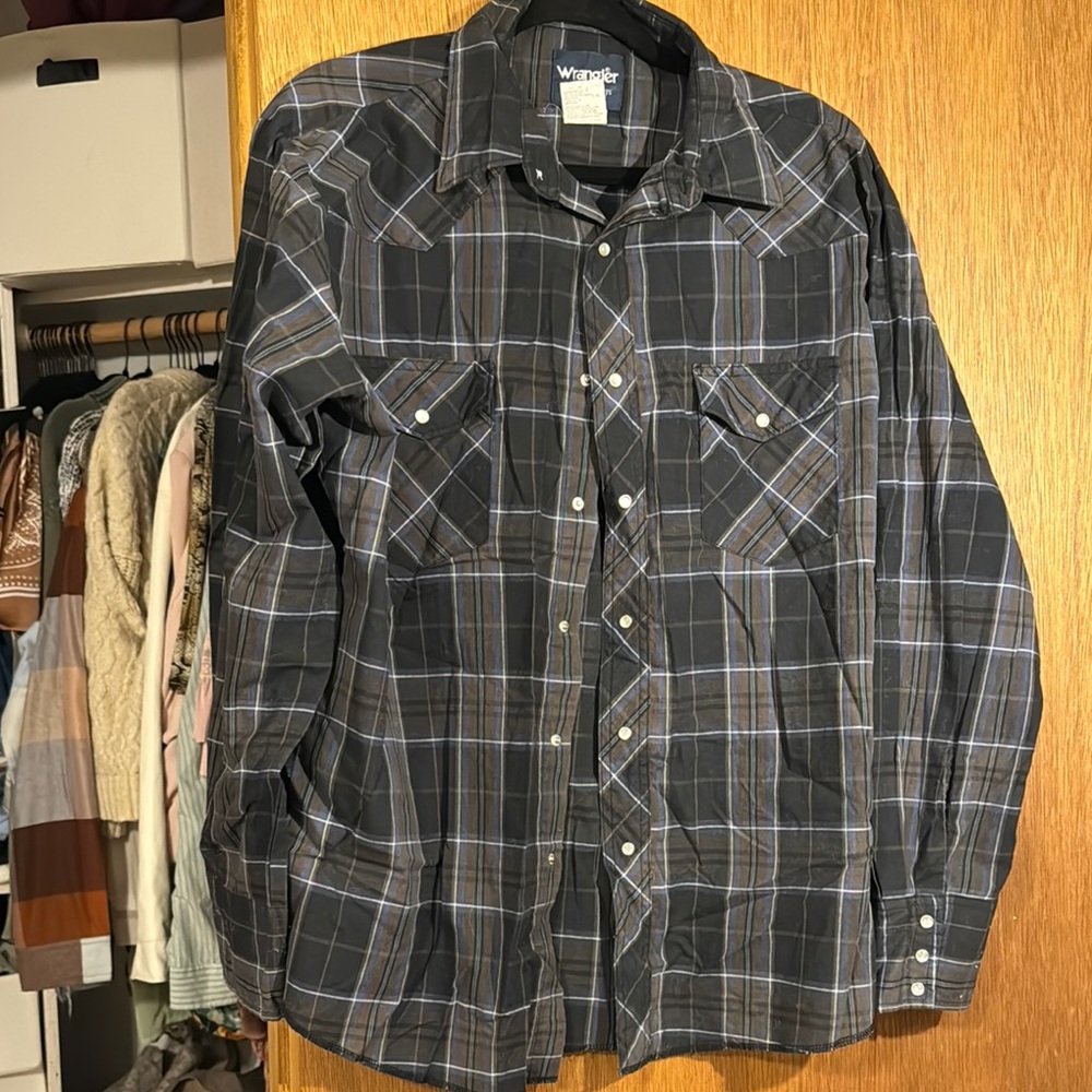 Wrangler Black Plaid Pearl Snap Shirt